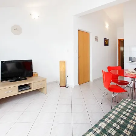 Adria Apartman *